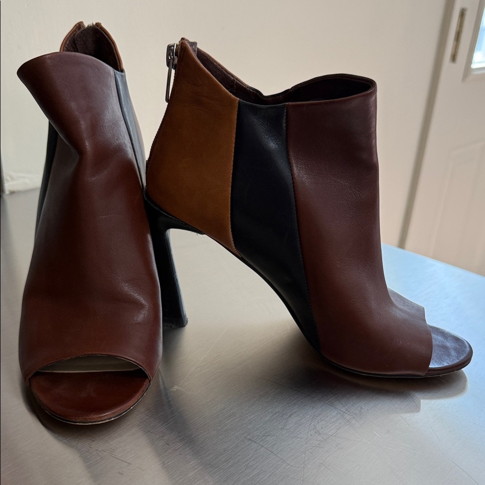 Vince Camuto Brown and Black Heeled Peep Toe Boots - Picture 3 of 8